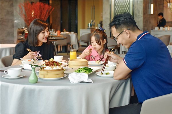 family set menu at Ming Court.jpg