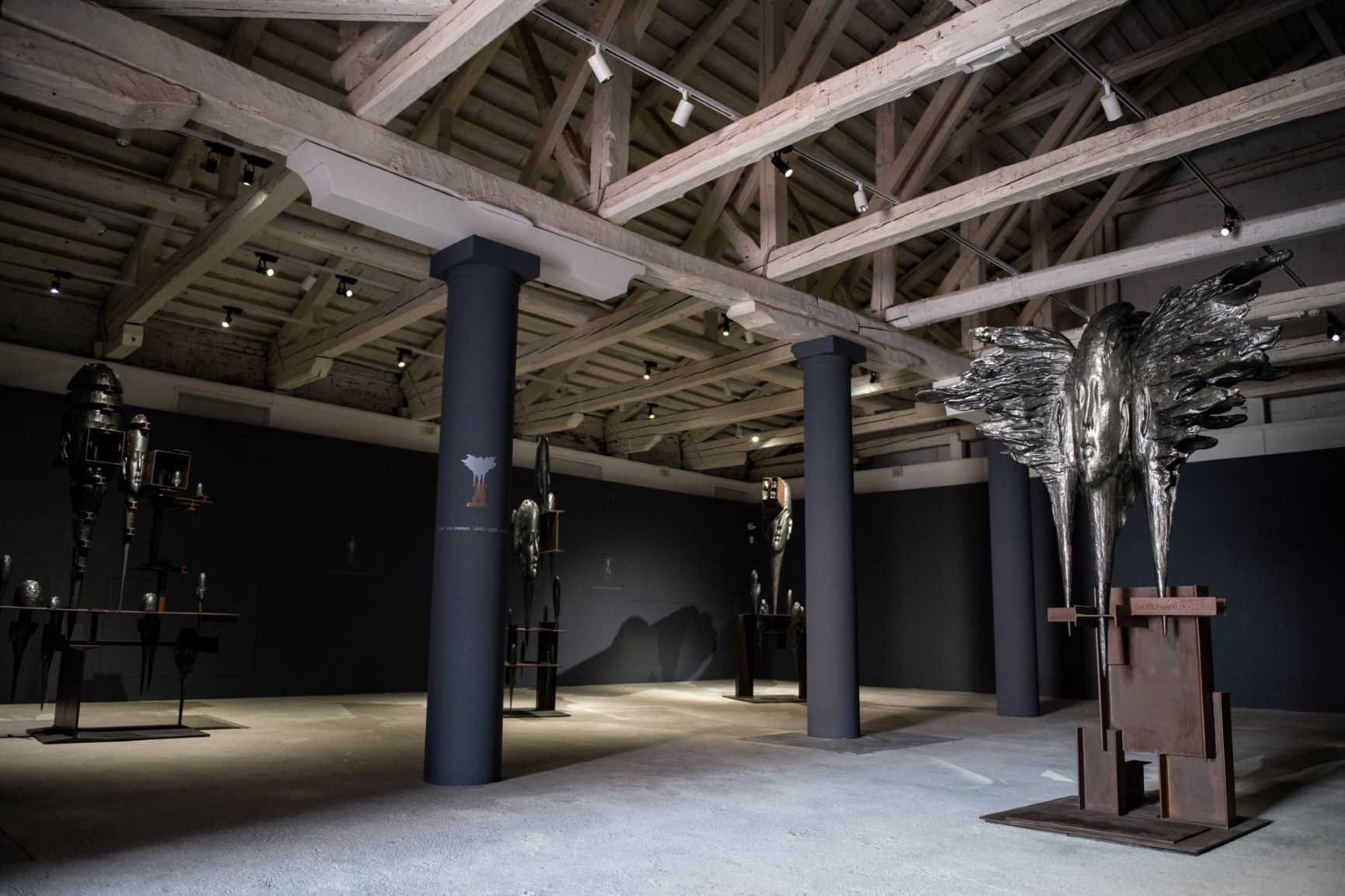 Wallace Chan TITANS exhibition at Fondaco Marcello in Venice. Photo by Giacomo Cosua (30).jpg
