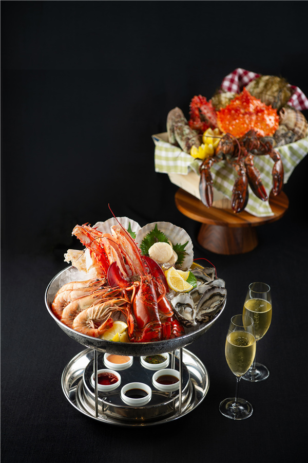Seafood on ice tower海鲜冰盆.jpg